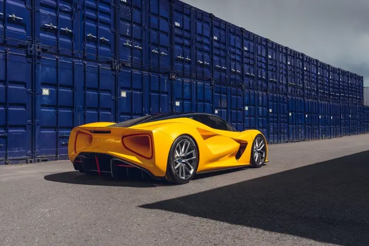 2000 Beygirlik Elektrikli Otomobil: Lotus Evija