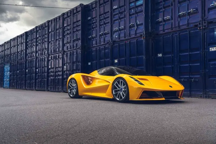 2000 Beygirlik Elektrikli Otomobil: Lotus Evija