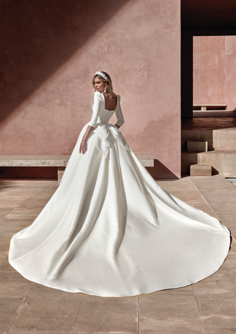 Pronovias 2024 Gelinlik Modelleri