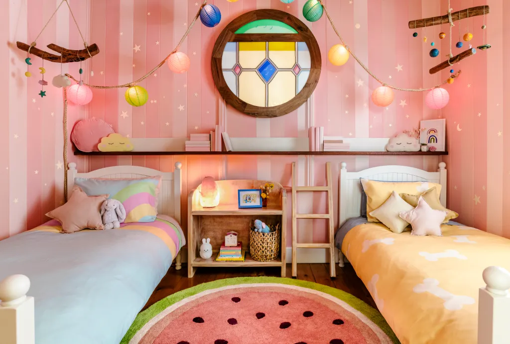 Ekranların En Ünlü Airbnb Evleri