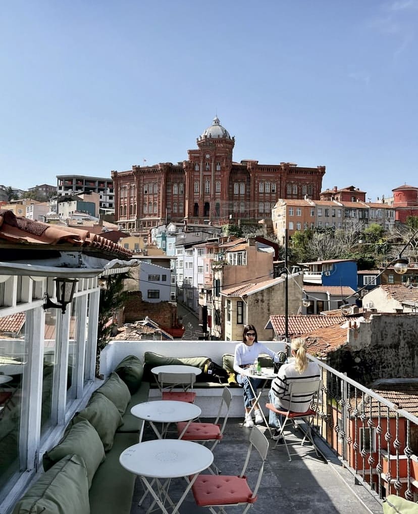 Boğazdan Bahçelere: İstanbul’un En Güzel Kahvaltı Mekânları