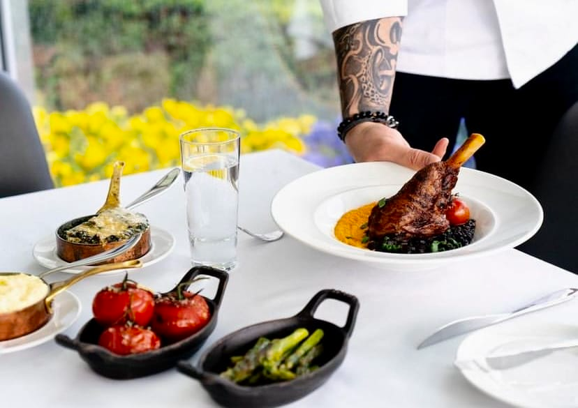 JW Steakhouse Ankara – şef servisinde kuzu incik tabağı