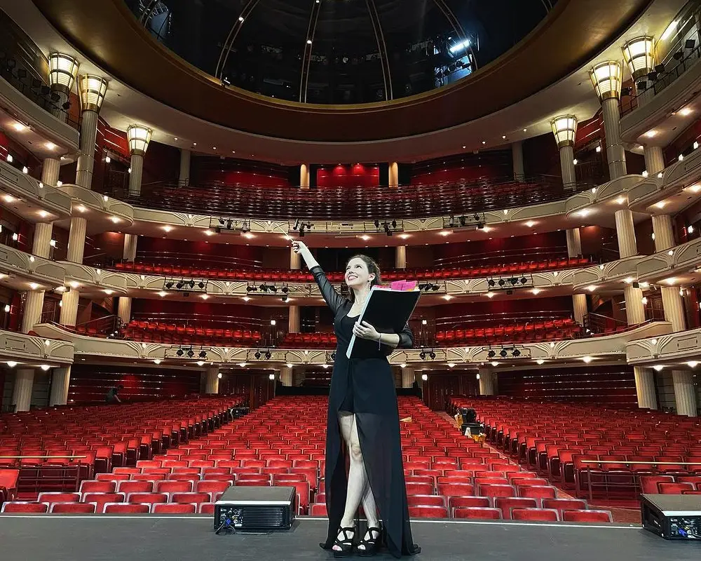 Grammy Adayı Türk Besteci Esin Aydıngöz’un Hayatı,Eserleri ve Bilinmeyenleri