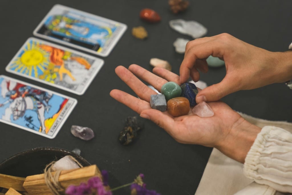 Tarot Kartları Ne Anlatır? Anlamlarıyla Kapsamlı Rehber