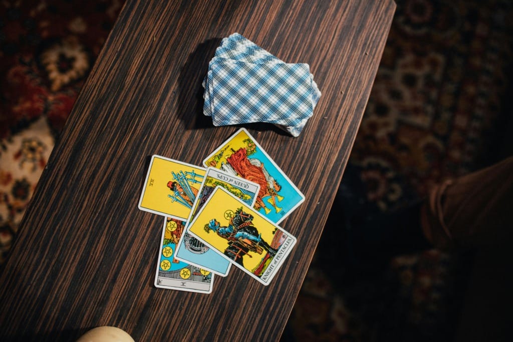 Tarot Kartları Ne Anlatır? Anlamlarıyla Kapsamlı Rehber