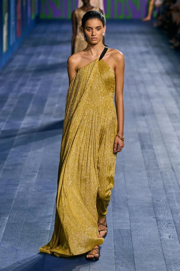 Dior'dan Antik Yunan Atletizmine Couture Dokunuşu