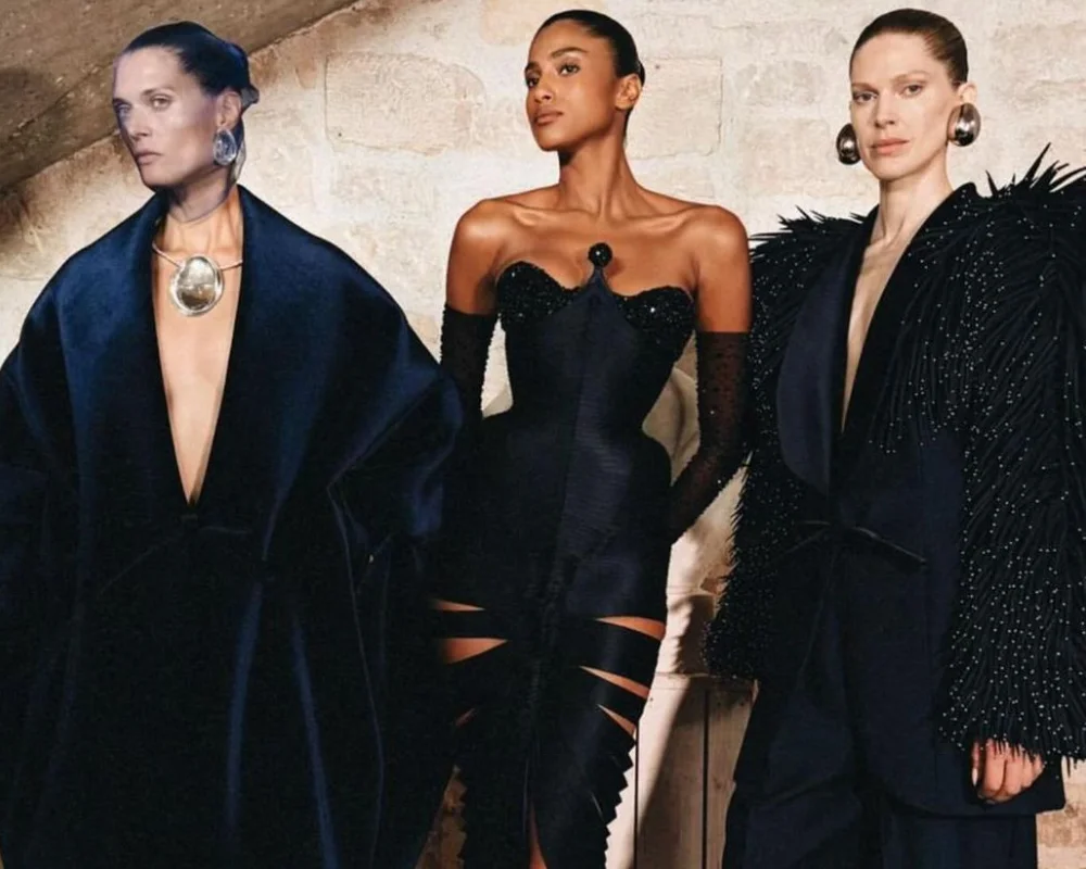 Daniel Roseberry, The Phoenix Koleksiyonu ile Haute Couture Haftasını Küllerinden Doğuruyor