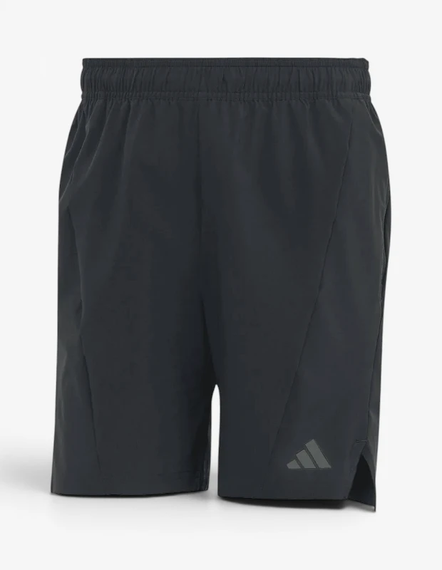 Marka Adı: Adidas
Ürün Adı: Adidas Erkek Şort
Ürün Cinsiyeti: Erkek
Ürün Tipi: Şort
Ürün Sezonsallığı: Yazlık
Ürün Çeşidi: Spor Şort
Ürün Özellikleri: Koyu antrasit renkte, sportif kullanıma uygun olarak tasarlanmış bu şort, esnek yapısıyla hareket özgürlüğü sunar. Bel kısmında rahat bir kullanım sağlayan lastikli bant bulunur. Sağ paçasının alt kısmında, şortun kendi rengiyle uyumlu, belirgin olmayan Adidas logosu yer almaktadır. Paçaların yan kısımlarında küçük yırtmaç detayları ile hareket kabiliyeti artırılmıştır.
Öne Çıkan Detaylar:
- Esnek ve rahat kullanım sunan bel bandı
- Sağ paçada yer alan uyumlu tonlarda Adidas logosu
- Yüksek hareket özgürlüğü sağlayan yan yırtmaç detayı
Kimler Kullanıyor?: Aktif yaşam tarzını benimseyen, spor yaparken veya günlük hayatta rahatlıktan ödün vermeyen, sade ve işlevsel giyim parçalarını tercih eden herkes bu şortu rahatlıkla kullanabilir. Şık ve sportif görünümünü korurken hareket özgürlüğü arayan bireyler için idealdir.