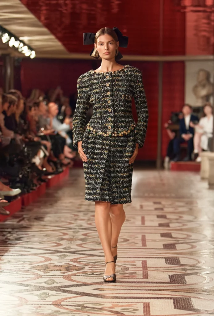 Chanel Haute Couture Koleksiyonu ile Operaya Dönüyor