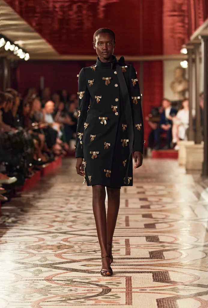 Chanel Haute Couture Koleksiyonu ile Operaya Dönüyor