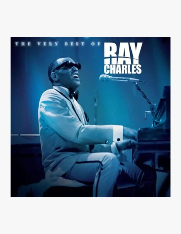 Marka Adı: Ray Charles
Ürün Adı: Ray Charles The Very Best Of Ray Charles
Ürün Cinsiyeti: Unisex
Ürün Tipi: Müzik Albümü
Ürün Sezonsallığı: Belirtilmemiş
Ürün Çeşidi: En İyiler Derlemesi
Ürün Özellikleri: Müzik efsanesi Ray Charles'ın en sevilen ve ikonikleşmiş eserlerini bir araya getiren bu albüm, sanatçının eşsiz müzik yolculuğunu yansıtır. Kapakta, Ray Charles'ın klasikleşmiş güneş gözlükleriyle piyanosu başında, mikrofona doğru şarkı söylerken çekilmiş, mavi tonlarının hakim olduğu atmosferik bir sahne performansı görseli yer alır. Bu derleme, soul, R&B, caz ve blues türlerindeki derin vokalleri ve piyano virtüözlüğünü sergileyen zamansız parçaları içerir. Müzikseverlere duygusal ve ritmik bir dinleme deneyimi sunan, sanatçının kariyerinin zirve noktalarını özetleyen özel bir koleksiyondur.
Öne Çıkan Detaylar:
- Ray Charles'ın ikonik sahne performansını yansıtan özel albüm kapağı.
- Sanatçının soul, R&B, caz ve blues türlerindeki en beğenilen hit parçalarının derlemesi.
- Mavi tonlarıyla zenginleştirilmiş atmosferik görsel tasarımıyla dikkat çekiyor.
Kimler Kullanıyor?: Müzik dünyasının efsanevi isimlerinden Ray Charles'ın derin ve duygusal eserlerine hayranlık duyan herkes bu albümü keşfedebilir. Özellikle klasikleşmiş soul, R&B ve caz müziklerinin zamansız ritimlerini seven, kaliteli vokaller ve piyano performanslarıyla ruhunu besleyen dinleyiciler için idealdir. Müzik koleksiyonlarını değerli derlemelerle zenginleştirmek isteyenler, nostaljik bir yolculuğa çıkmayı arzulayanlar veya sevdiklerine müzikle dolu özel bir hediye sunmak isteyenler bu albümle unutulmaz anlar yaşayabilir.