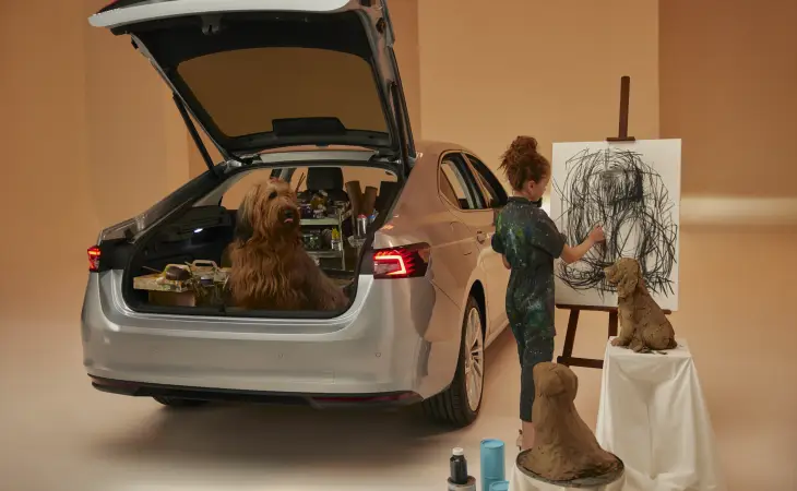 Prestijin ve Konforun Zirvesine Yolculuk: Yeni Škoda Superb