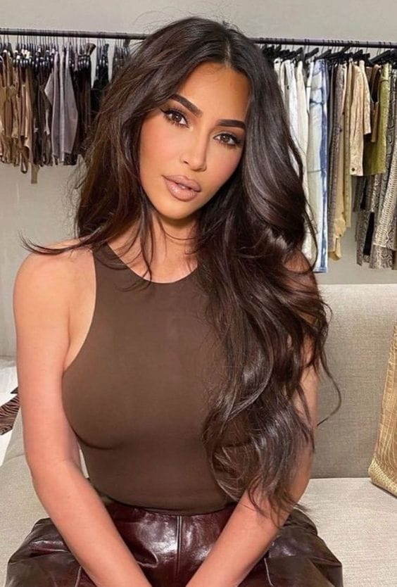 Lüks, Zengin ve Eforsuz: Sezonun En Yükselen Saç Trendi Rich Girl Brunette