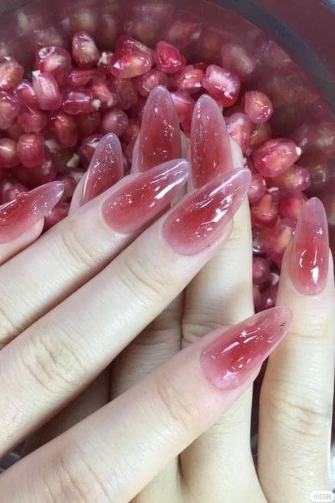 aura blushing nail 2