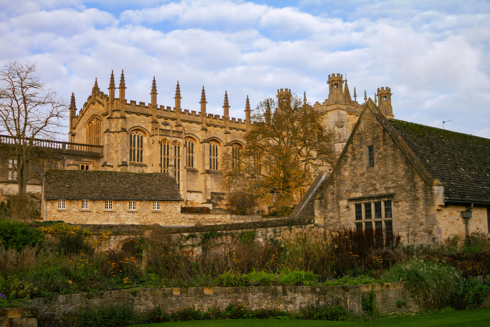 “Harry Potter filmlerinde Hogwarts’ın Büyük Salonu’na ilham veren Oxford’daki Christ Church Koleji”