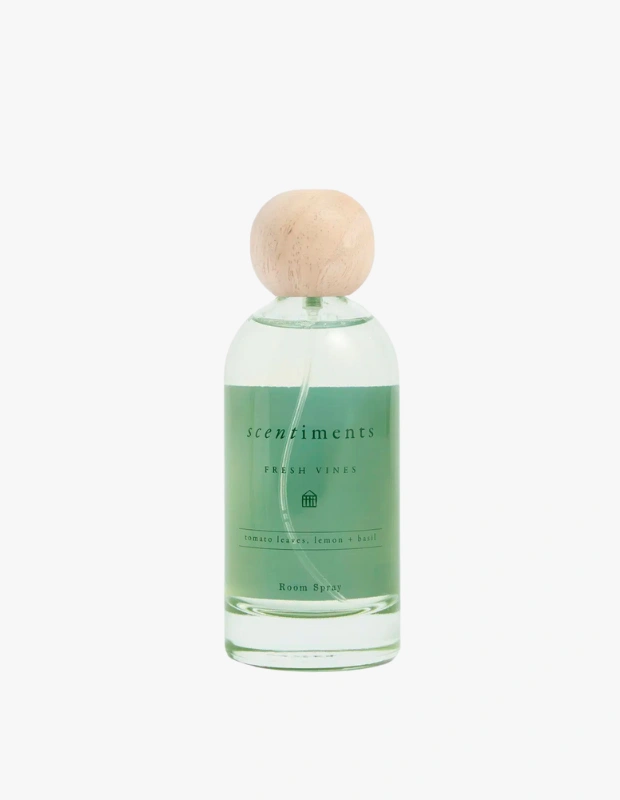 Ürün Cinsiyeti: Unisex
Ürün Tipi: Ev Kokusu
Ürün Sezonsallığı: Dört Mevsim
Ürün Çeşidi: Oda Kokusu
Ürün Özellikleri:
Marks & Spencer Fresh Vines oda kokusu, yeşil ve ferah notalarıyla mekânda temiz ve canlandırıcı bir atmosfer yaratır. Dengeli koku yayılımı sayesinde ortamı yormadan tazelik hissi verir; günlük kullanım için idealdir.
Öne Çıkan Detaylar:
Ferah ve yeşil koku profili
Dengeli koku yayılımı
Günlük kullanım için uygun
Dekoratif şişe tasarımı
Kimler Kullanıyor?
Evinde ferah, temiz ve doğal bir koku atmosferi arayanlar için uygundur.
Marks & Spencer Fresh Vines oda kokusu ile yaşam alanlarınıza ferah ve doğal bir koku dokunuşu kazandırın.