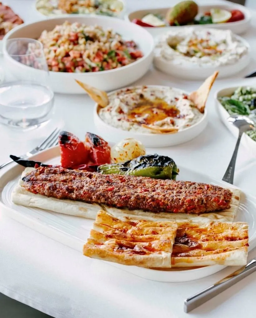 Damağında İz Bırakacak: İstanbul'da Mutlaka Denemeniz Gereken En İyi Et Restoranları