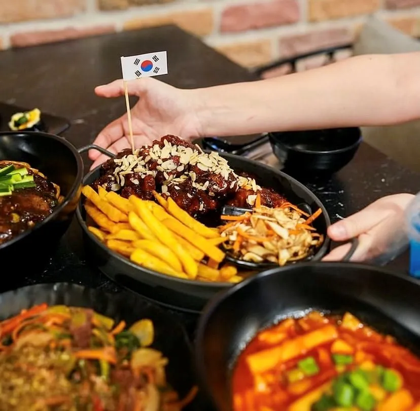 İstanbul’un En İyi Kore Restoranları: Bibimbap’tan BBQ’ya Lezzet Durakları