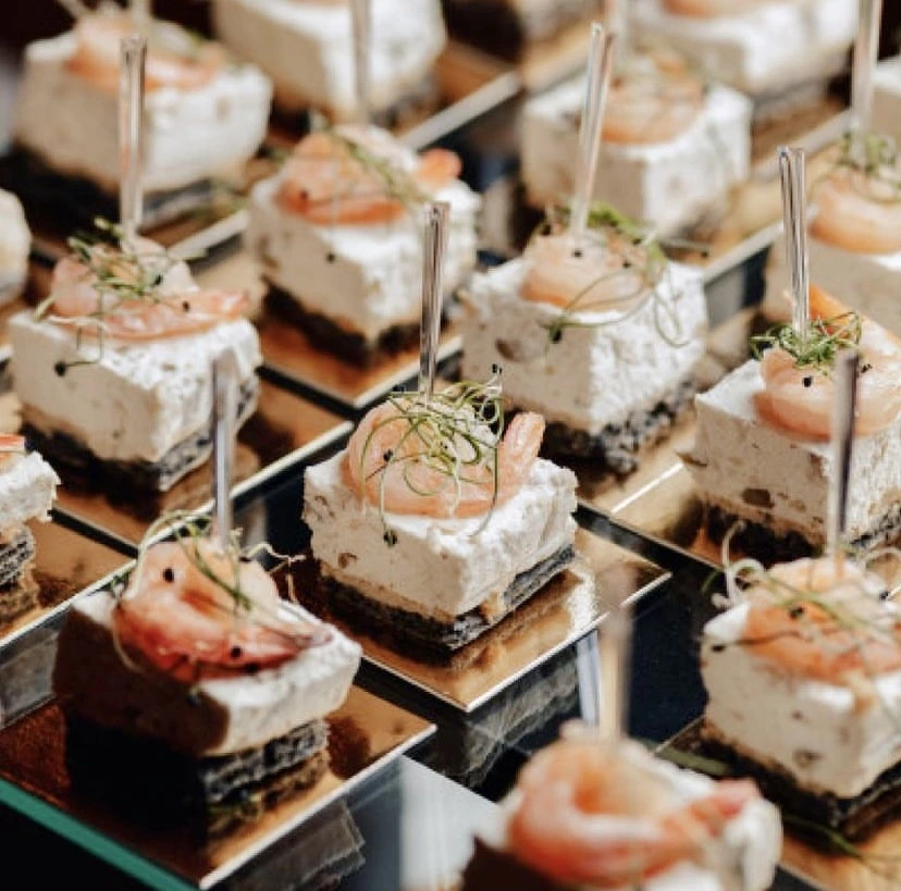 Şık Davetler ve Kusursuz Organizasyonlar İçin Öne Çıkan Catering Firmaları