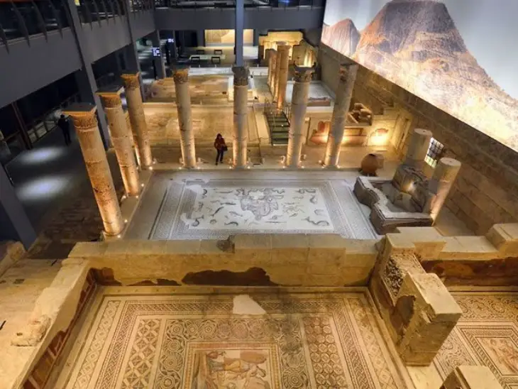 Güneş Battıktan Sonra Sanat: Uzun Yaz Akşamlarında Gezebileceğiniz Gece Müzeleri