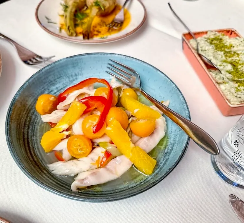 Mahkeme Lokantası Karaköy’de deniz ürünlü yaratıcı meze sunumları