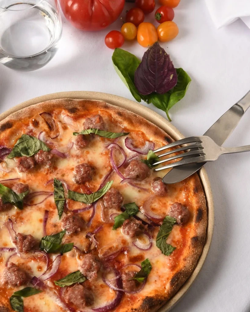 Odun Fırınından Sofraya: İstanbul'un En İyi Pizzacıları ve İmza Lezzetleri
