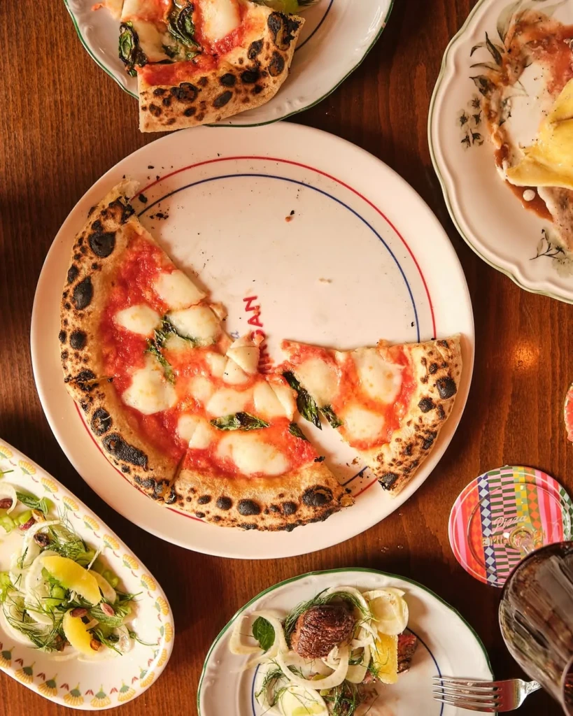 Odun Fırınından Sofraya: İstanbul'un En İyi Pizzacıları ve İmza Lezzetleri