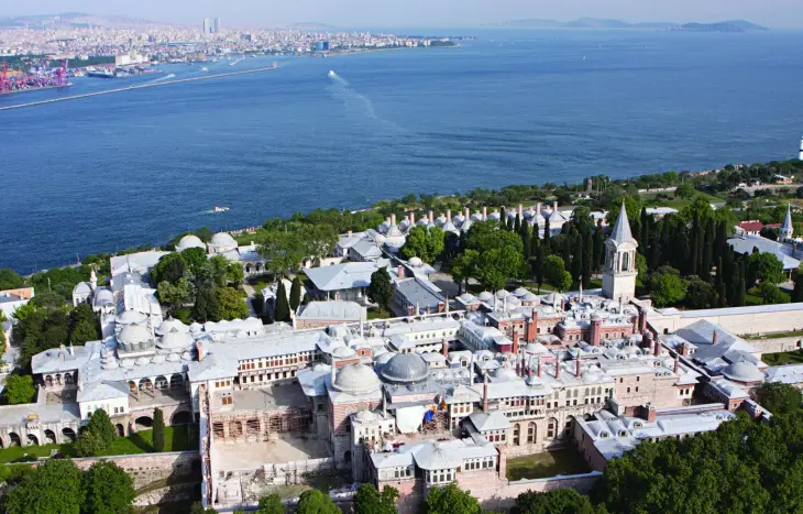 Topkapı Sarayı sanal tur deneyimini anlatan İstanbul odaklı müze görseli