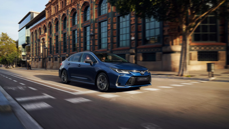 Toyota Corolla, markanın Sakarya fabrikasında üretilen ve dünyanın en çok satan sedan modellerinden biri.