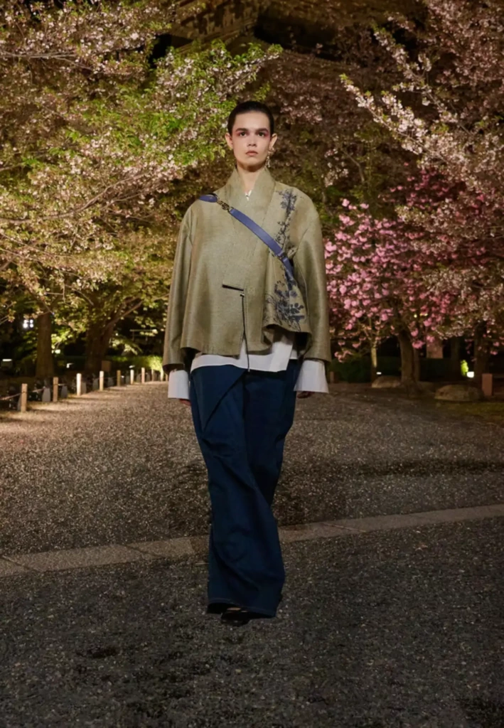 Dior’un 2025 Pre-Fall Defilesi Kyoto’da Gerçekleşti
