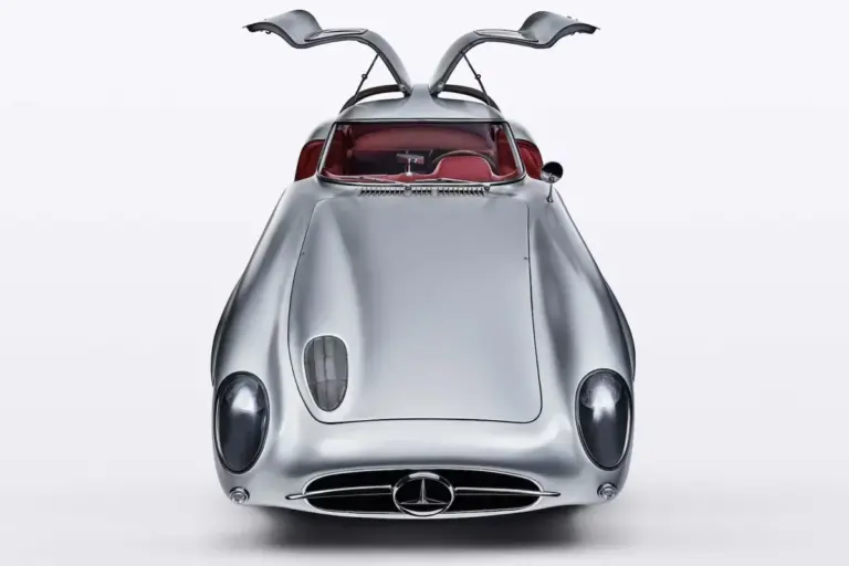 135 Milyon Euro Değeriyle Dünyanın En Pahalı Otomobili: Mercedes-Benz 300 SLR