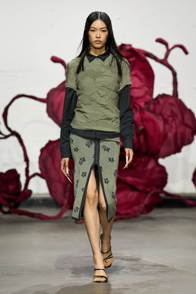2025 Sonbahar/Kış Londra Moda Haftası Defileleri