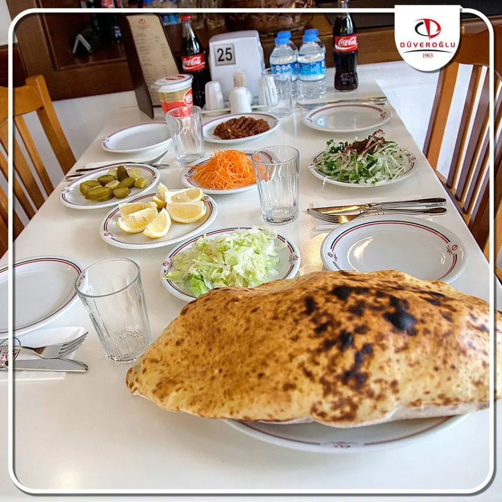 Düveroğlu Kebap Salonu, başlangıç tabakları