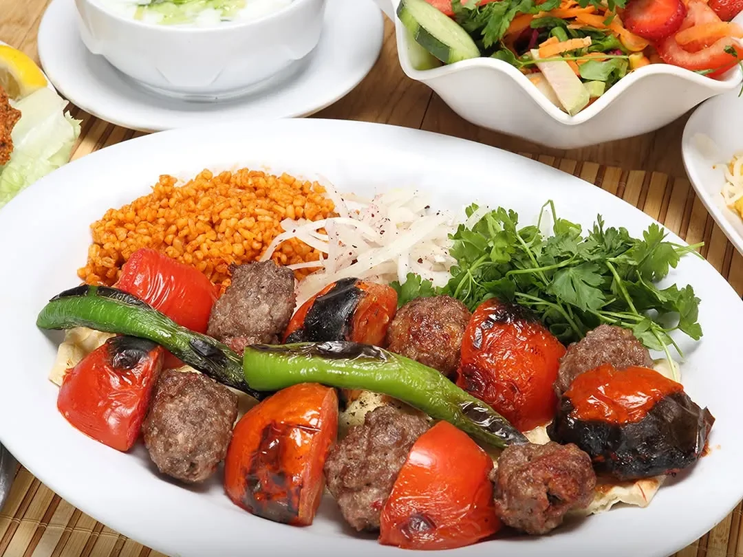 Meşhur Özçelik Aspava, kebap çeşitleri