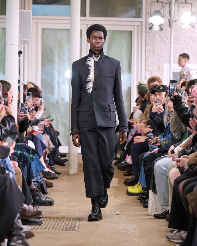 2025 Sonbahar/Kış Londra Moda Haftası Defileleri