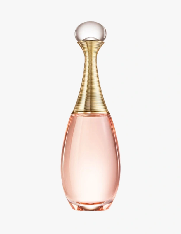 Ürün Cinsiyeti: Kadın
Ürün Tipi: Parfüm
Ürün Sezonsallığı: İlkbahar / Yaz
Ürün Çeşidi: Eau de Toilette
Ürün Özellikleri:
J’adore In Joy, Dior’un ikonik J’adore dünyasını daha neşeli ve taze bir yorumla sunar. Çiçeksi ve ferah notalar, ciltte hafif ama canlı bir etki bırakır. Günlük kullanım için enerjik ve pozitif bir karakter taşır.
Öne Çıkan Detaylar:
Ferah ve çiçeksi koku profili
Hafif ve neşeli yapı
Günlük kullanıma uygun
Yaz ayları için ideal
Kimler Kullanıyor?
Taze, zarif ve pozitif kokuları seven kullanıcılar için uygundur.
Dior J’adore In Joy ile ferah, neşeli ve zarif bir koku deneyimi yaşayın.