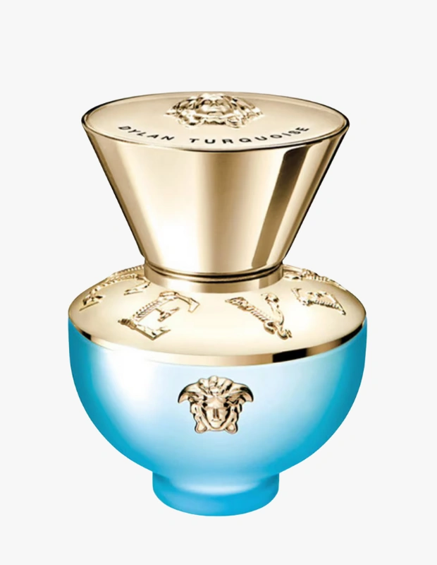 Ürün Cinsiyeti: Kadın
Ürün Tipi: Parfüm
Ürün Sezonsallığı: İlkbahar / Yaz
Ürün Çeşidi: Eau de Toilette
Ürün Özellikleri:
Dylan Turquoise, Versace’nin yaz enerjisini yansıtan ferah ve canlı bir parfümdür. Narenciye ve meyvemsi notalar, ciltte taze ve pozitif bir etki bırakır. Hafif yapısı sayesinde sıcak havalarda ideal bir kullanım sunar.
Öne Çıkan Detaylar:
Ferah ve canlı koku profili
Yaz aylarına uygun hafif yapı
Enerjik ve modern etki
Günlük kullanıma ideal
Kimler Kullanıyor?
Yazın taze, enerjik ve ferah kokularını tercih eden kullanıcılar için uygundur.
Versace Dylan Turquoise ile ferah, canlı ve yaz enerjisi dolu bir koku keşfedin.