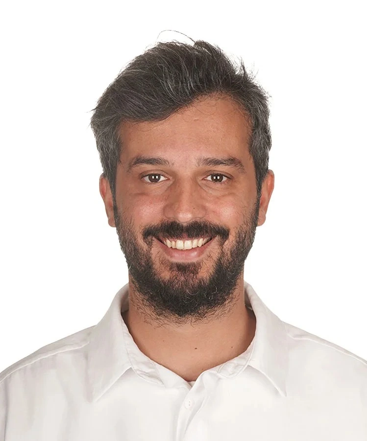 Diş Fırçalamak Yeterli mi? Kusursuz Bir Gülümseme İçin Uygulamanız Gereken 5 Adımlı Rutin
