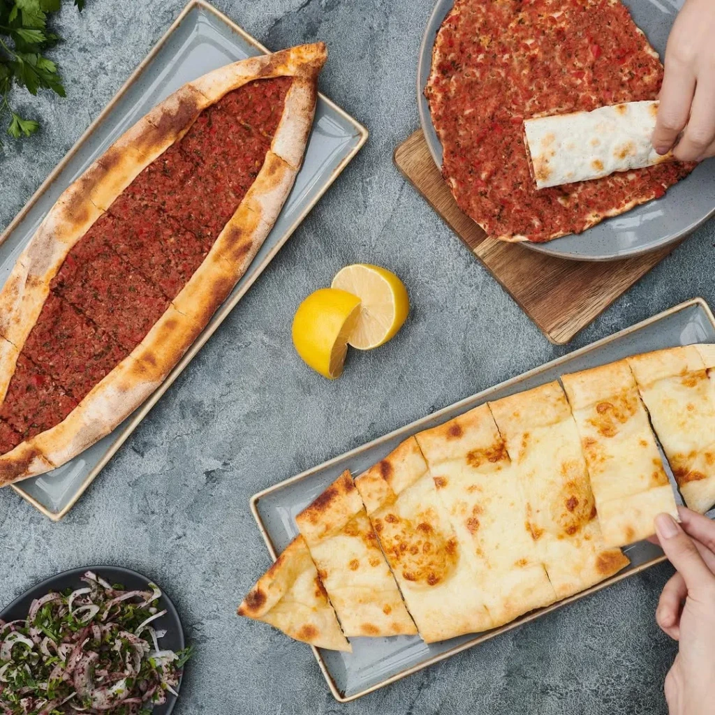İstanbul’un En İyi Lahmacuncuları: Denemeye Değer Adresler