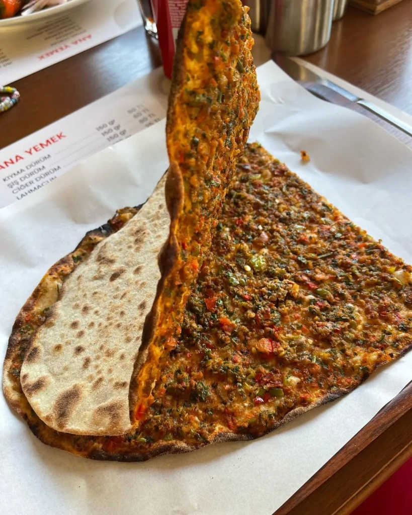 İstanbul’un En İyi Lahmacuncuları: Denemeye Değer Adresler