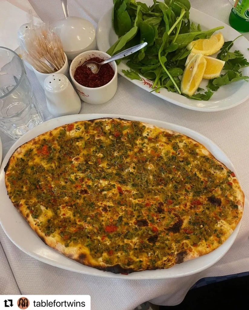 İstanbul’un En İyi Lahmacuncuları: Denemeye Değer Adresler