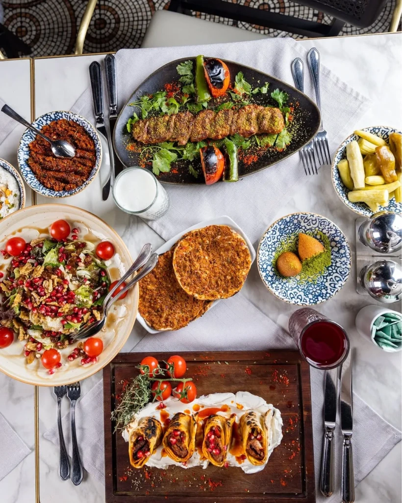 İstanbul’un En İyi Lahmacuncuları: Denemeye Değer Adresler