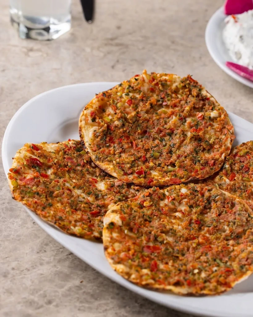İstanbul’un En İyi Lahmacuncuları: Denemeye Değer Adresler