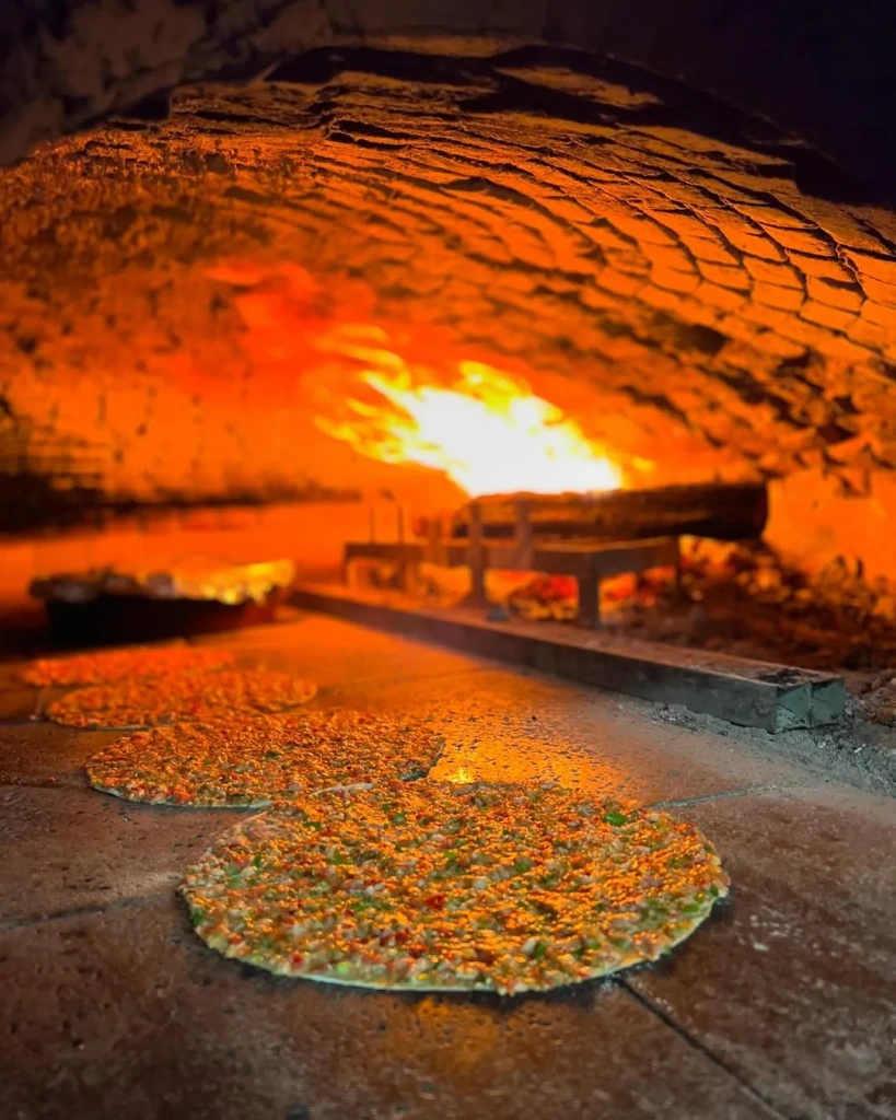 İstanbul’un En İyi Lahmacuncuları: Denemeye Değer Adresler