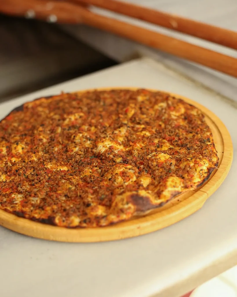 İstanbul’un En İyi Lahmacuncuları: Denemeye Değer Adresler