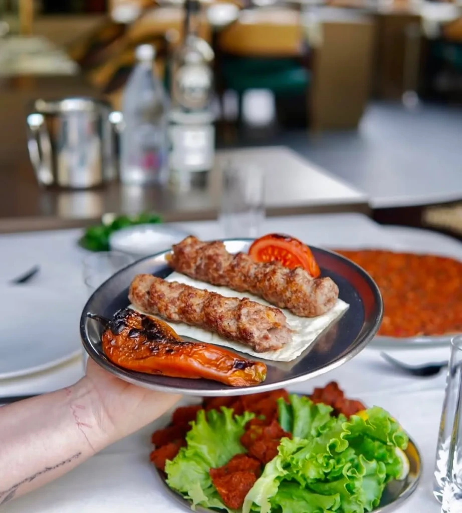 İstanbul’un En İyi Lahmacuncuları: Denemeye Değer Adresler