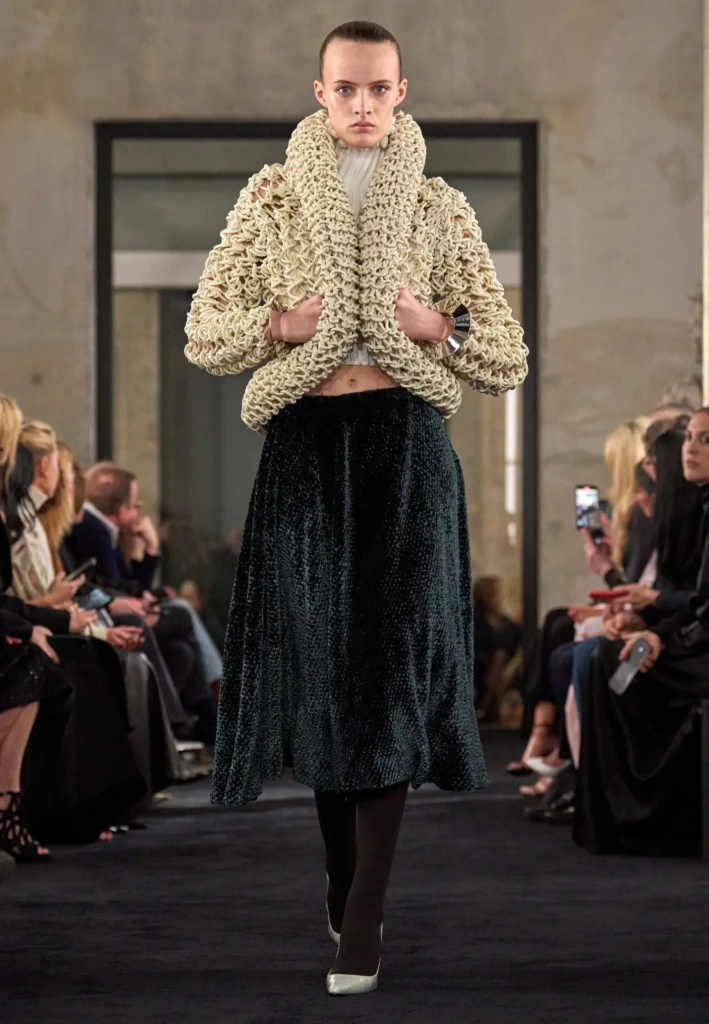 2025 Sonbahar/Kış Paris Moda Haftası Defileleri