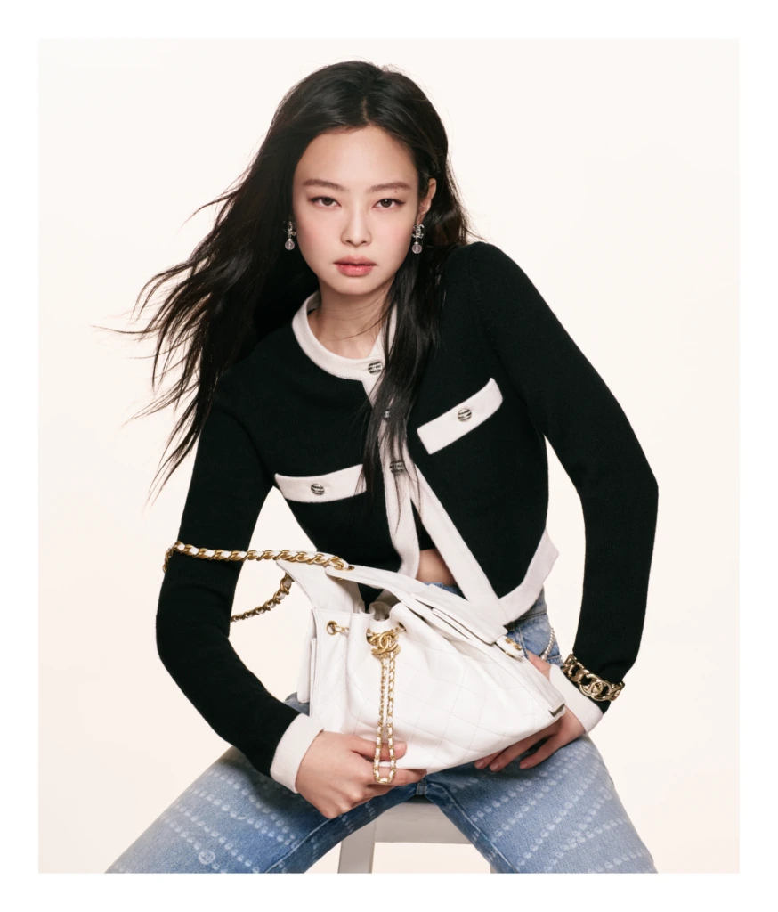 Chanel 25 Çantasının Yeni Bir Yüzü: Jennie