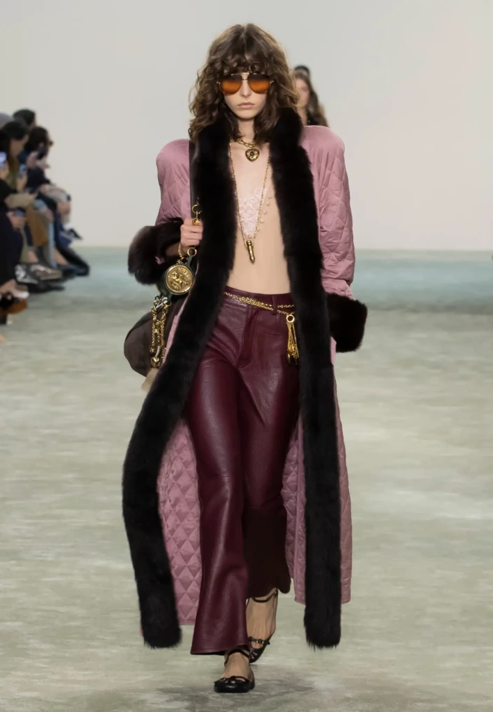 2025 Sonbahar/Kış Paris Moda Haftası Defileleri