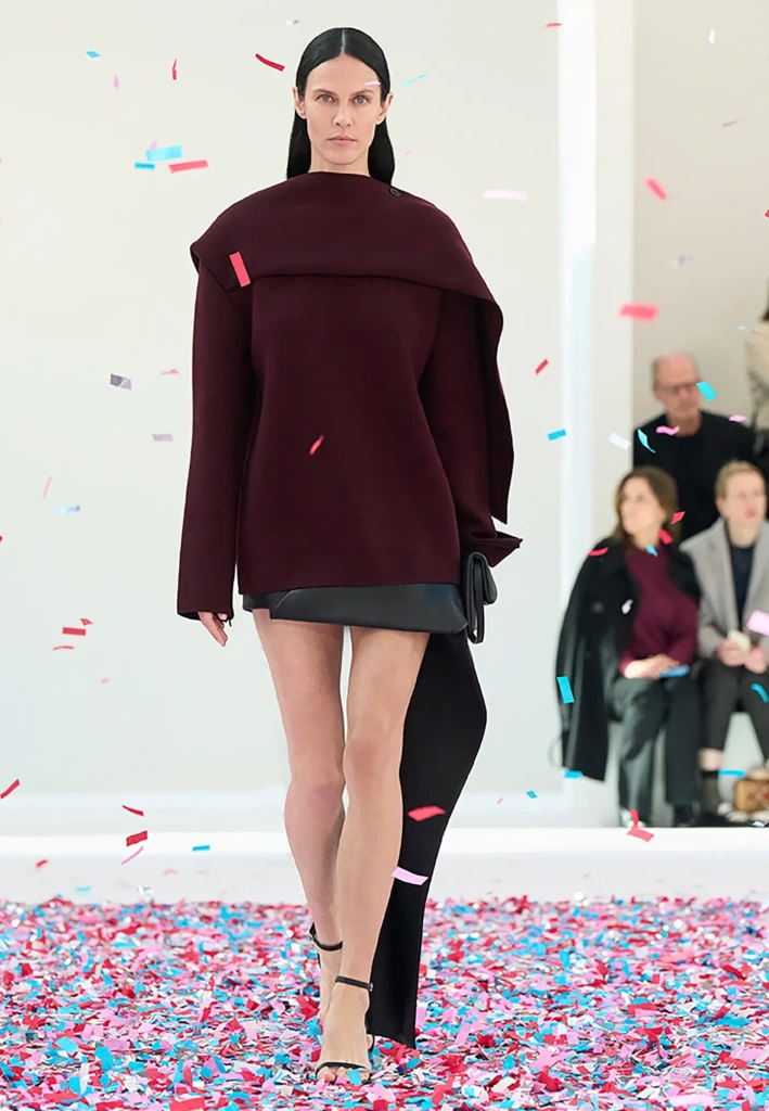 2025 Sonbahar/Kış Paris Moda Haftası Defileleri